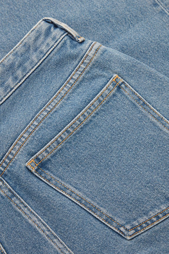 womenTrousers08DetailCut08