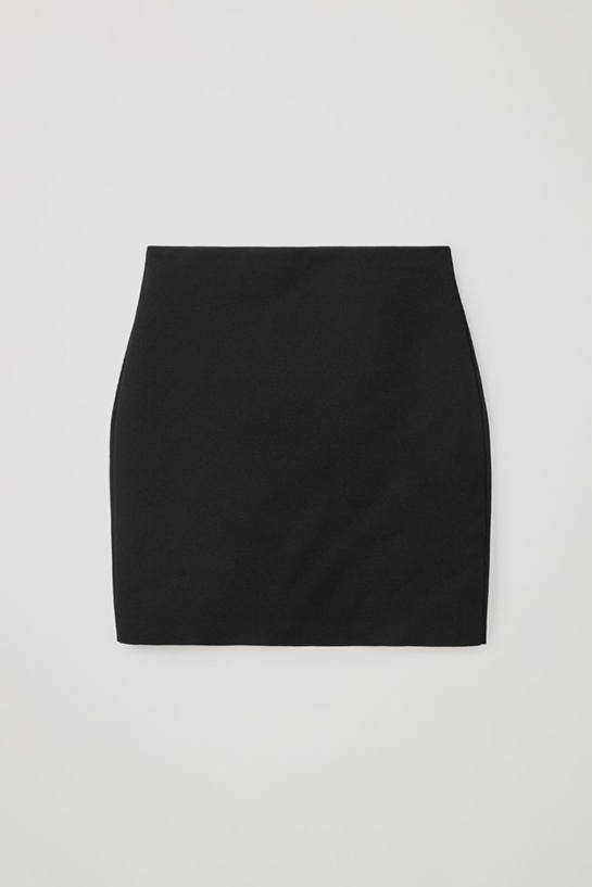 womenTrousers11DetailCut07