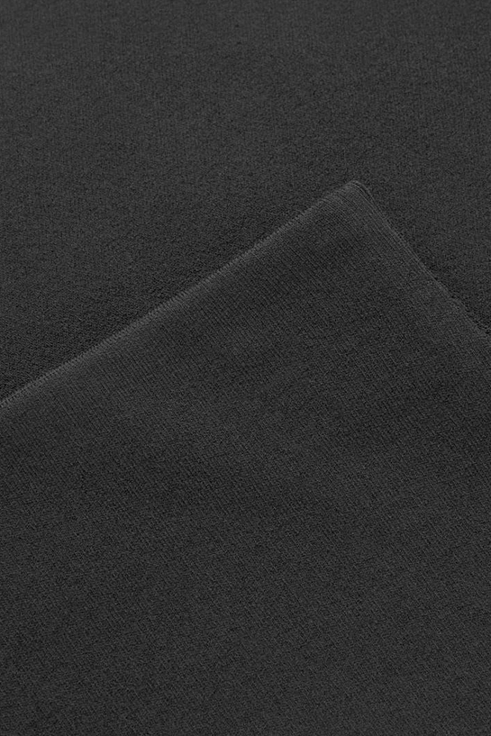 womenTrousers11DetailCut08
