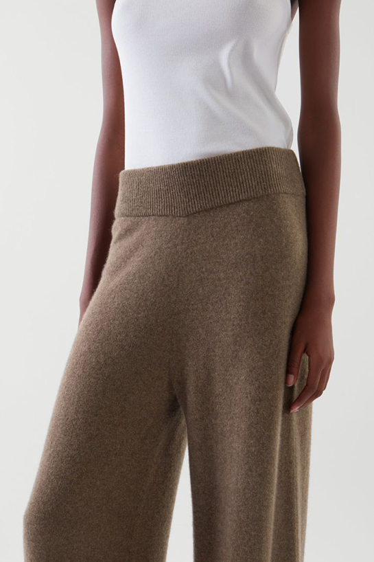 womenTrousers14DetailCut04