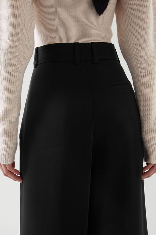 womenTrousers15DetailCut04